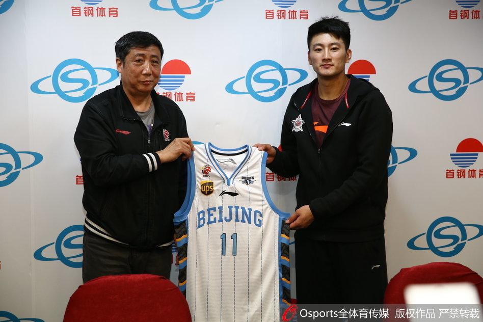 年薪360萬!米體：沃克向米蘭提出免簽+2年半&總稅后薪水900萬合同