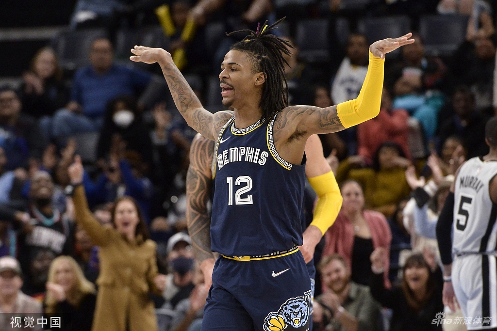 梅西策動！梅西分球給邊路阿爾巴，后者助攻阿連德頭球破僵