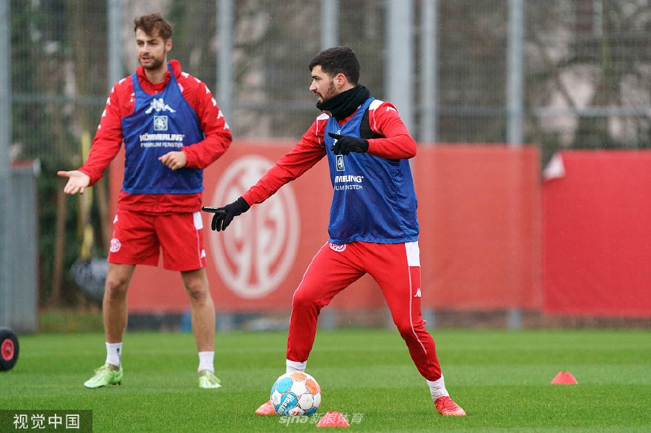 此前與巴薩轉(zhuǎn)會鬧劇，尼科被換下時遭巴薩球迷狂噓