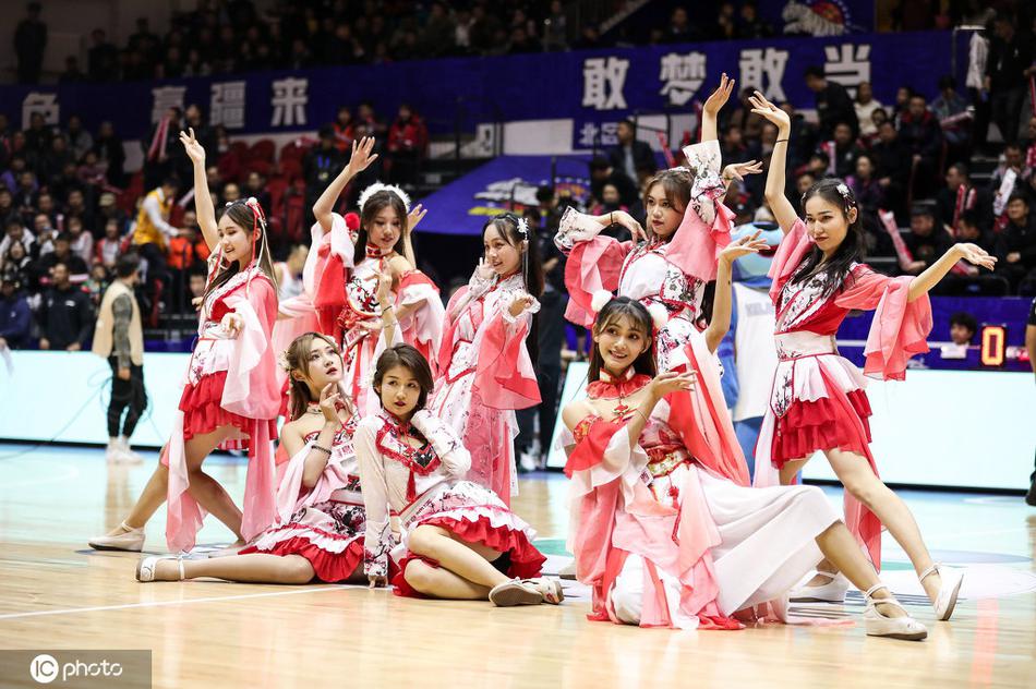 [流言板]太鐵！勇士全場三分45中12命中率27%，太陽35中9命中率26%