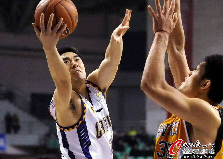 巴爾達諾：只要維尼修斯能找回狀態(tài)，他會重新贏得皇馬球迷的掌聲