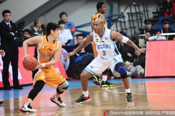 遭腓骨骨折！記者：伊薩克復出時間未定，預計他本賽季還能夠出場