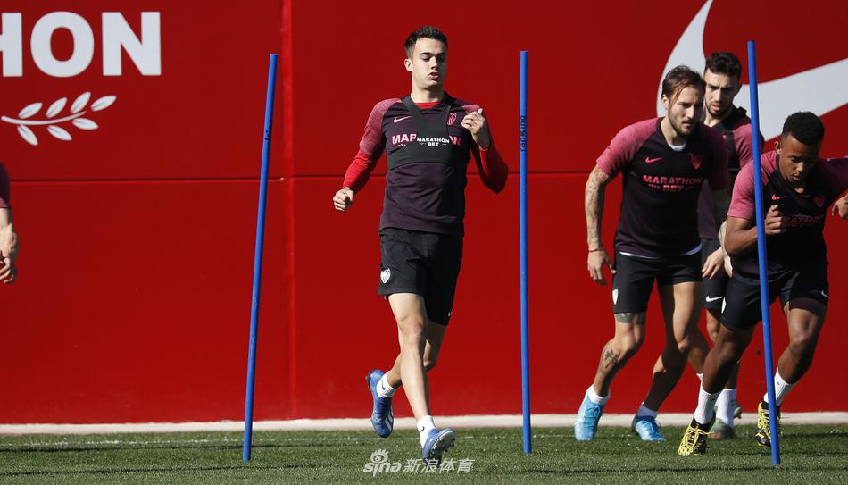 朱辰杰：國足有更多新人來會更有競爭性 不斷磨合后我們會更好