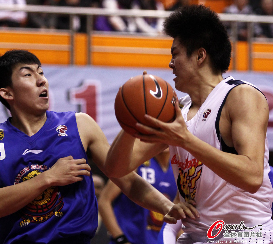 [流言板]韋德2006年總決賽上罰球97次，為單輪總決賽歷史第二多