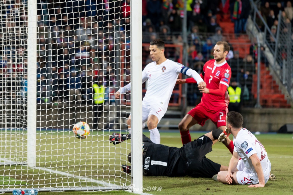 庫杜斯：在加納沙地上踢球經(jīng)歷很有幫助 期待世界杯和英格蘭交手