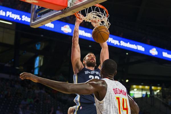 本賽季薪資前十球隊中，僅綠軍尼克斯湖人掘金目前戰(zhàn)績前十