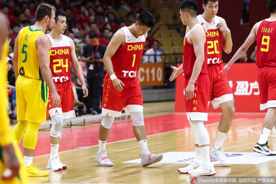 福利對于前期的開局操作來說，可以讓大家開啟更快的升級模式，比如在前期大家可以通過這里的登錄方式來進行簽到，可以通過簽到來直接獲取游戲當中贈送的武將，第一天的話可以給到輸出定位上面的孫策，還有大家在登錄