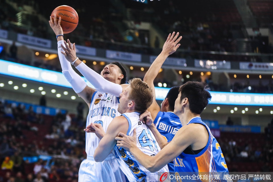 [流言板]鵜鶘本賽季已輸32場，再負1場將追平上賽季負場數(shù)