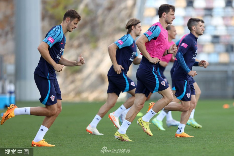 精彩射術！馬爾穆什機敏前插+小角度勁射破門beltalowda                                                                2025-