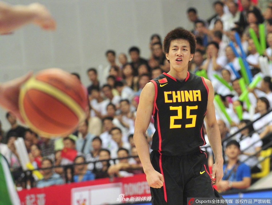 第26分鐘，帕萊斯特拉倒三角回傳，塞巴斯蒂亞諾