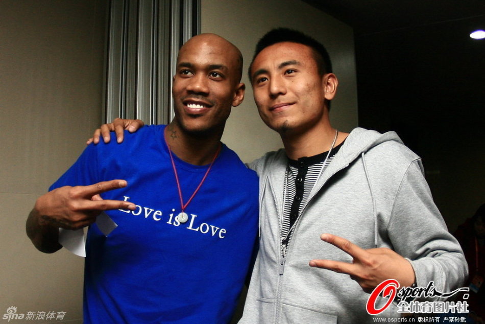 外線手感火熱！熱火上半場三分21中14 命中率比油漆區(qū)還高