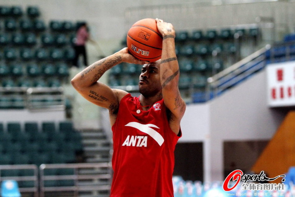 薩56：米蘭戰(zhàn)弱隊一直存在問題，整場比賽保持專注不能只說說而已