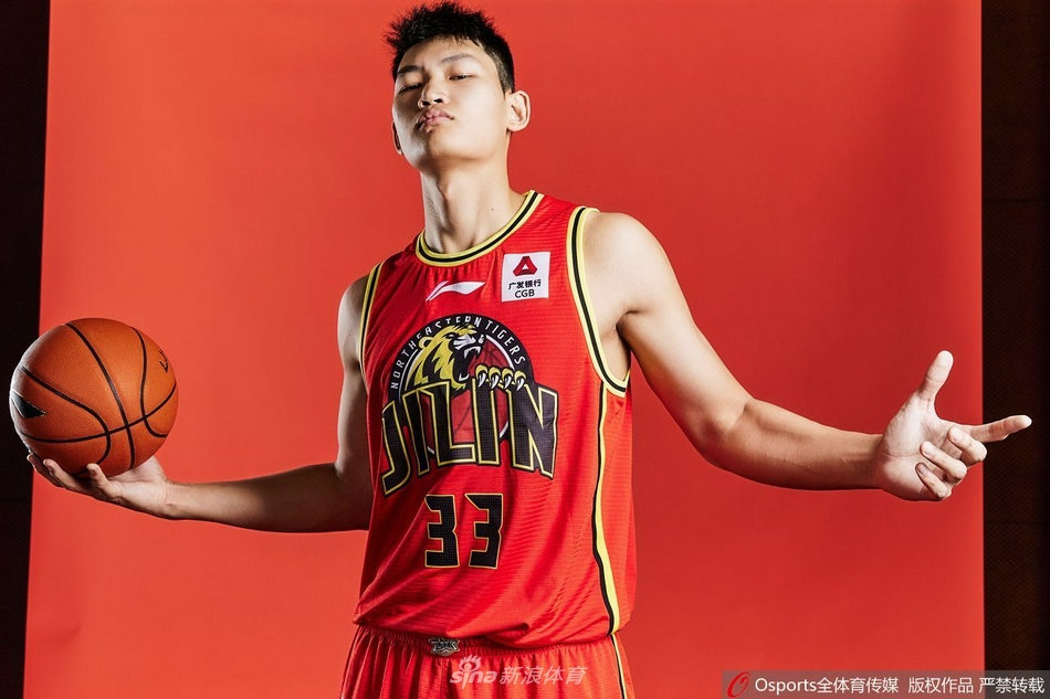 英超單場烏龍雙響“倒霉蛋”：卡拉格、艾斯特福、道森、法斯在列