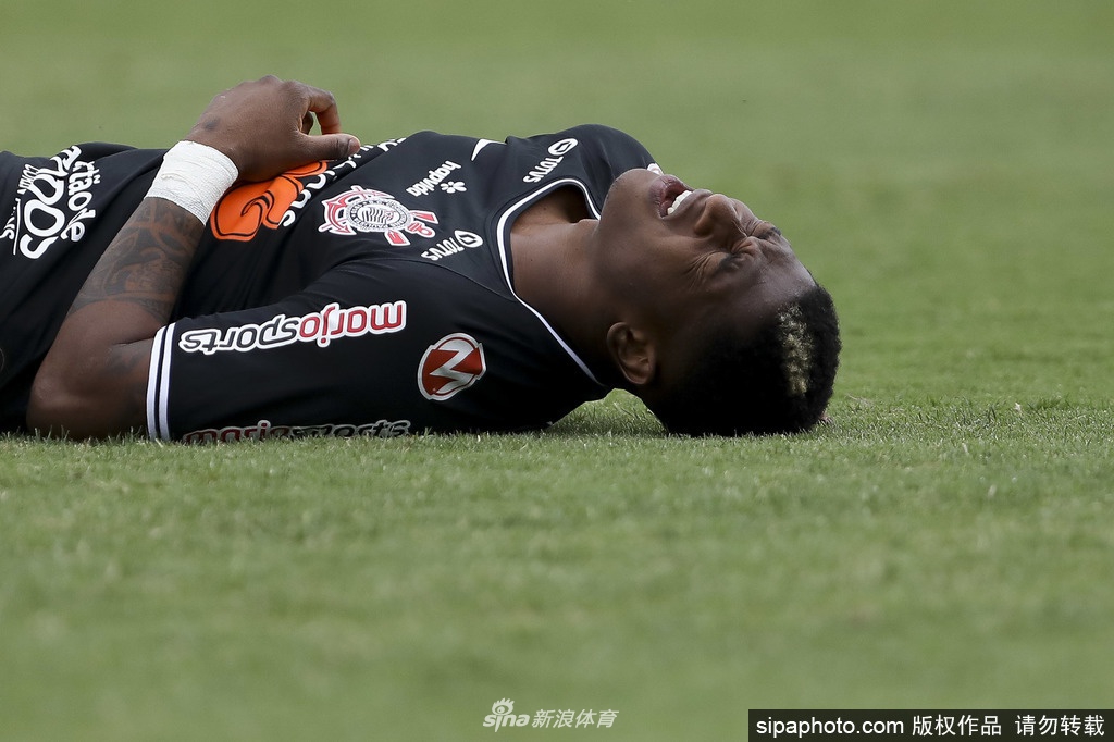 又被群嘲...利物浦跟隊：森林球迷在看臺唱“斯洛特明早就下課”