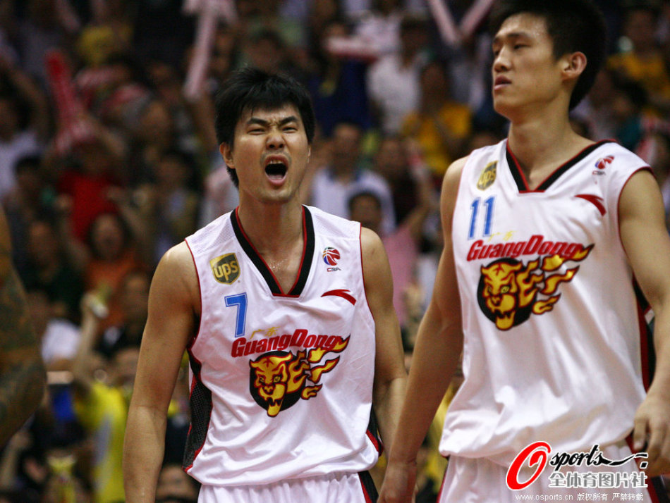 和弗里克交流表示自己想踢中衛(wèi)？孔德社媒回應(yīng)：一眼假