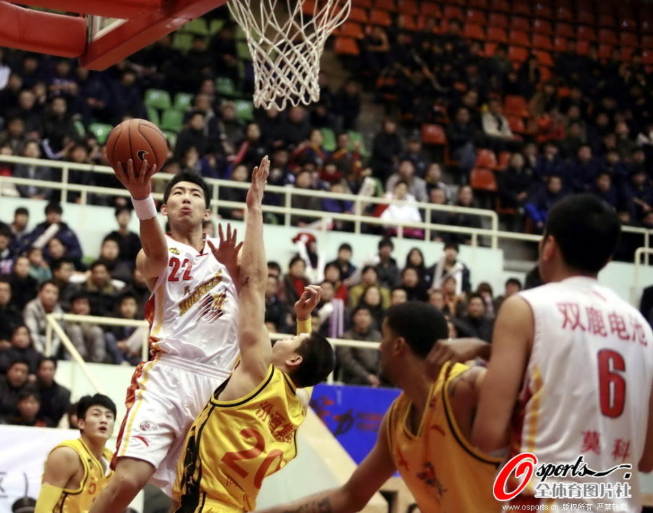 每體：巴薩今日完成本周最后一次訓練，弗里克因私事缺席