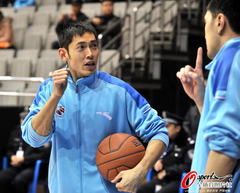 12月18日 CBA常規(guī)賽 北控vs新疆 全場錄像回放