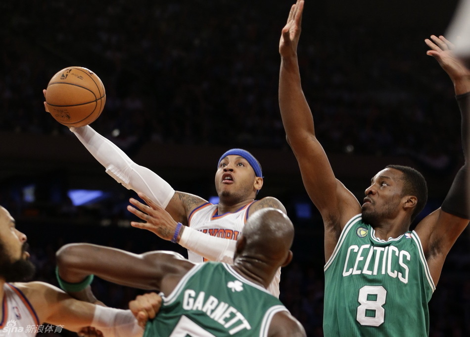 B費在英超已經(jīng)打進65球，葡萄牙球員中僅次于C羅的105球