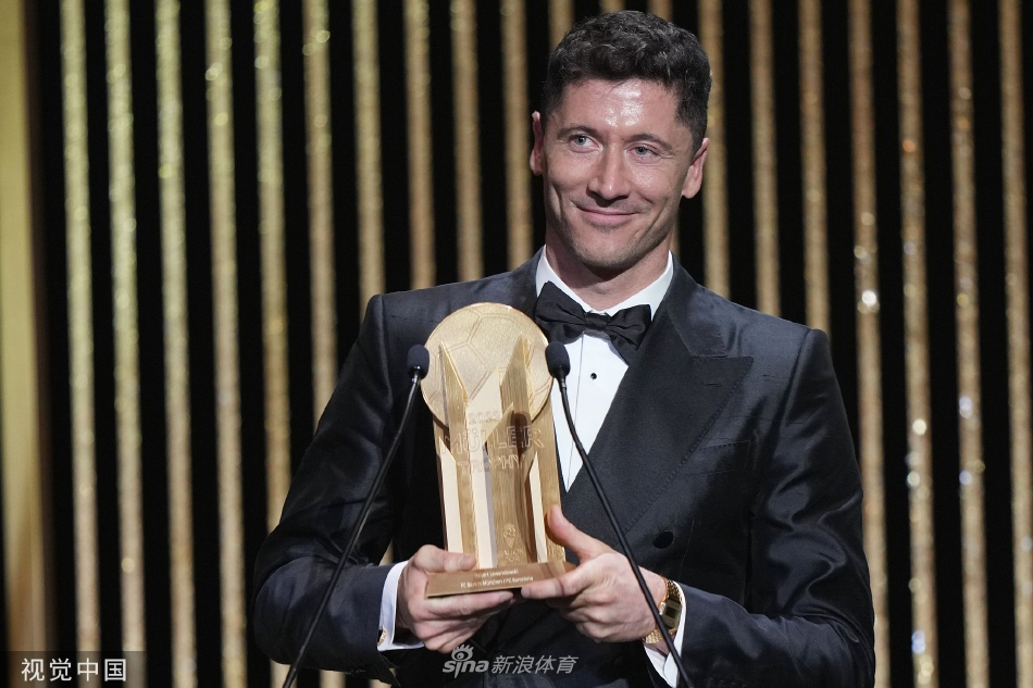 [流言板]期待回歸！美媒曬莫蘭特隔扣樂福照，配文不可復制的爆發(fā)力