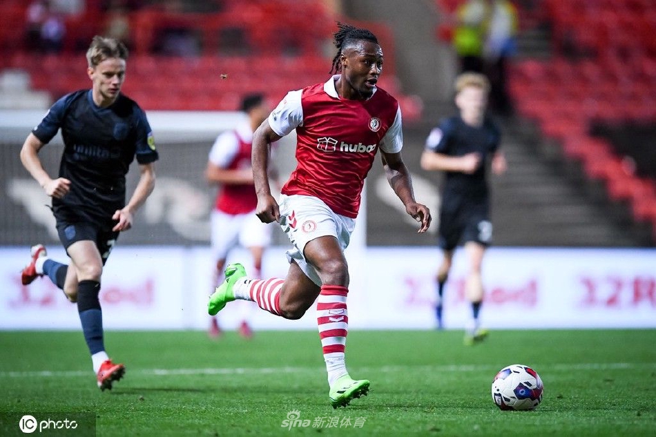 德天空：奧卡福將租借加盟萊比錫&含選擇買斷條款 今天接受體檢