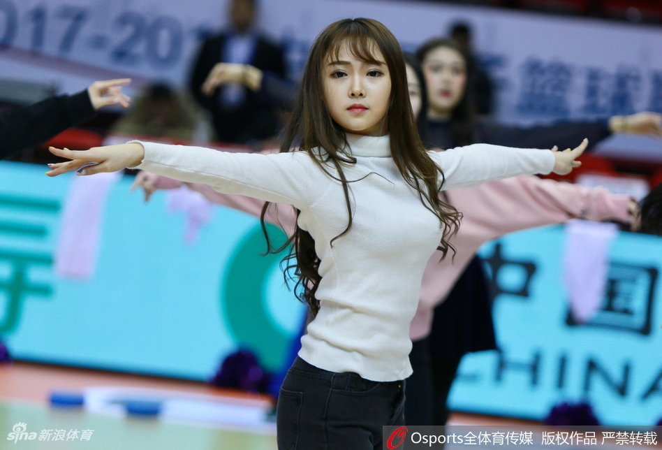 意媒：薩里已經(jīng)提出要求，希望拉齊奧在冬窗引進米蘭中場奇克