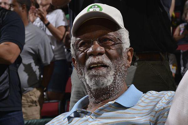 手起燈亮！奎克利用“利拉德同款”高難度三分1.6秒絕殺黃蜂！