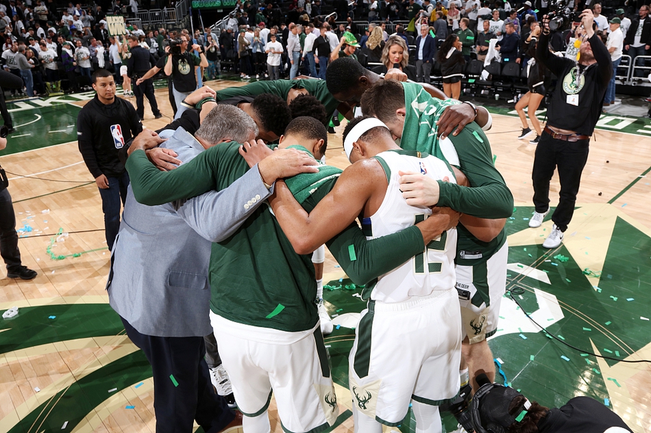 米體：孔蒂周一去看水球比賽，他與意大利水球國家隊主帥是好友