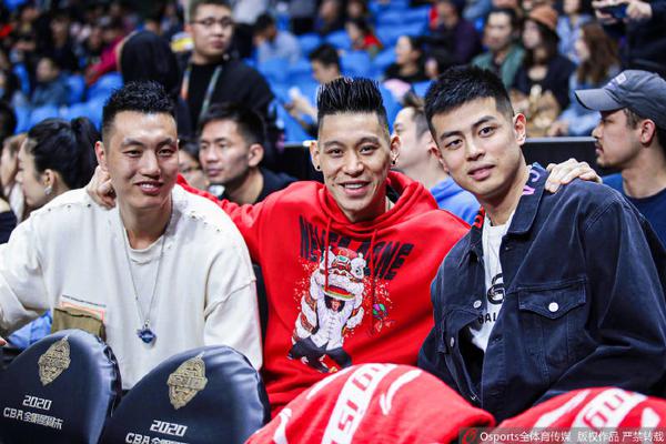 薩烏爾奪得南美解放者杯冠軍，西班牙球員第三人