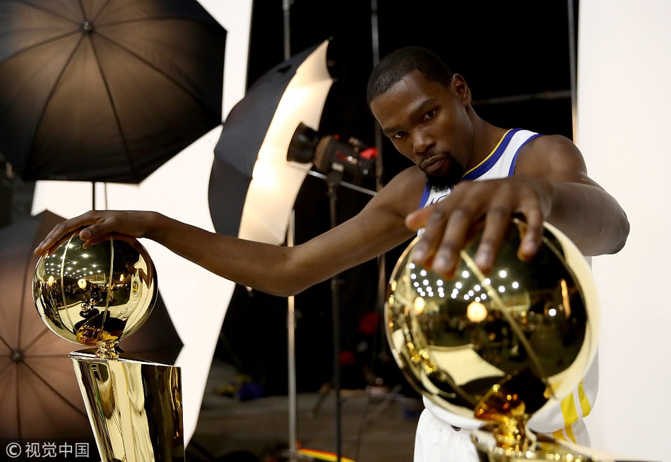 官方：中場田逸梵、甘先灝正式加盟深圳青年人俱樂部