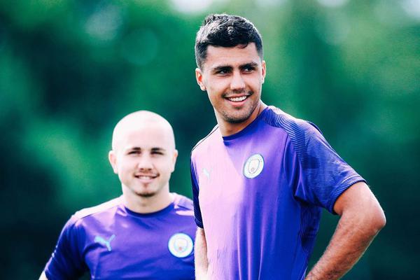 也還能看！雄鹿其他四位首發(fā)得分均上雙 合計拿到55分