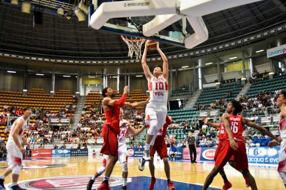 希勒：詹姆斯是藍軍追平的關鍵先生，他進球后局勢瞬間逆轉