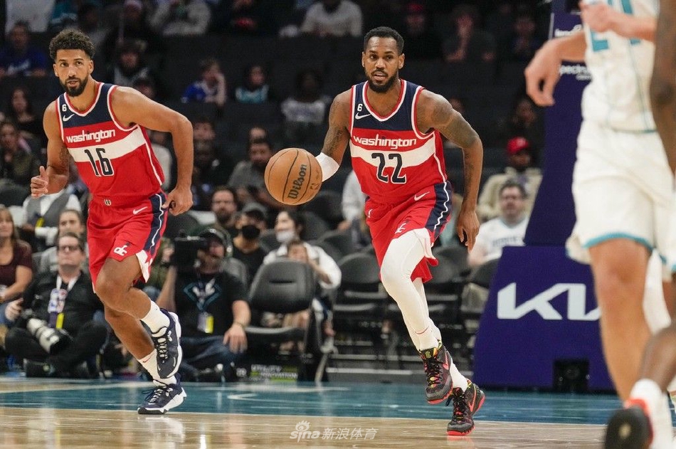 英超積分榜：阿森納5分優(yōu)勢領跑，狼隊13輪僅2分墊底