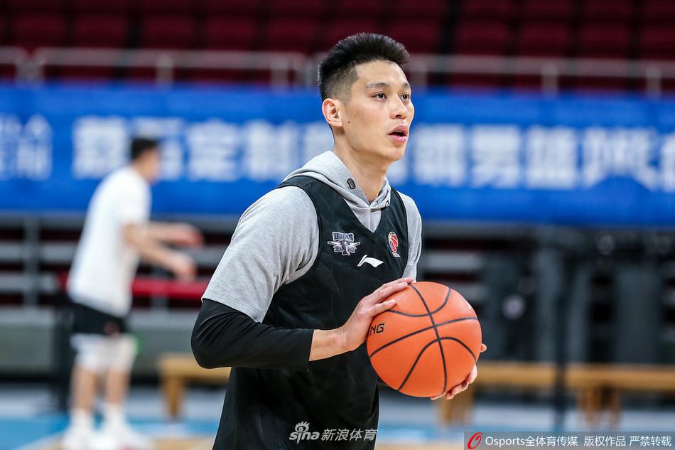 曼聯(lián)女足官宣新援時不慎泄露另一筆交易，球迷：至少保留點懸念啊世界女足資訊站                                                               