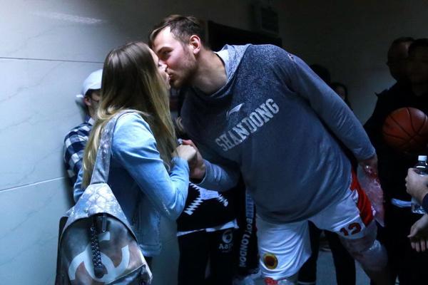 米體：盧卡庫周一已經(jīng)恢復(fù)合練，有望在本周意超杯復(fù)出踢米蘭