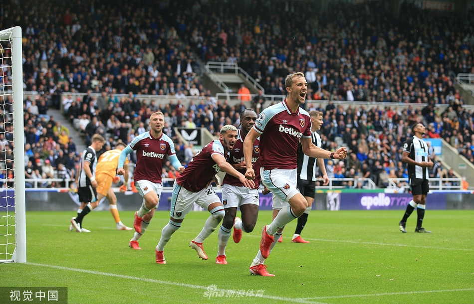 重建！開拓者官方曬照總結(jié)2024，利拉德格蘭特艾頓等人入鏡