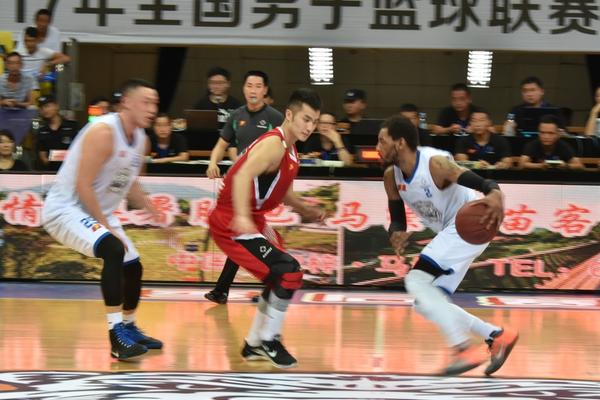 逆轉(zhuǎn)武林好玩嗎 逆轉(zhuǎn)武林玩法簡介