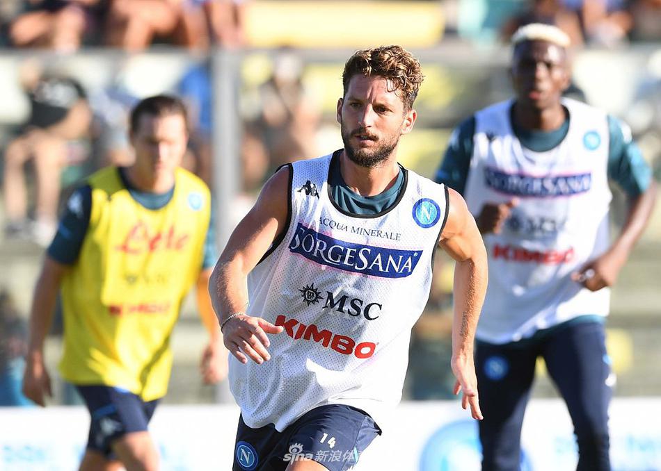 小法：迪奧帶傷被塞內(nèi)加爾征召結(jié)果現(xiàn)在又傷了，他不該參加非洲杯