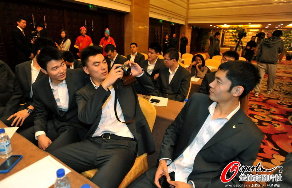 切爾西在9月份的5場比賽僅取得1場勝利，狂丟11球