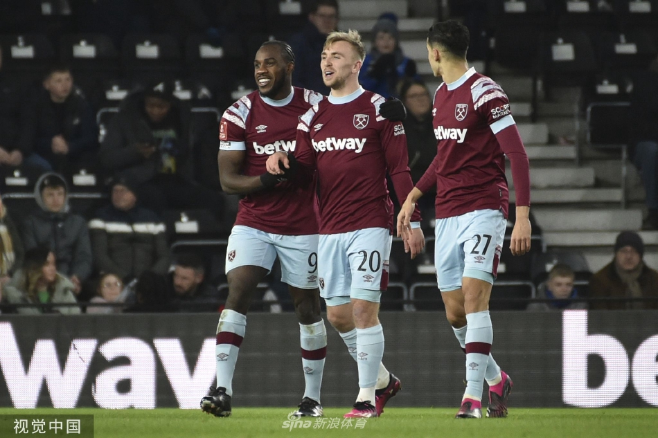 蒂爾曼：夢想是未來重返拜仁，很多人知道我在埃因霍溫的合同情況