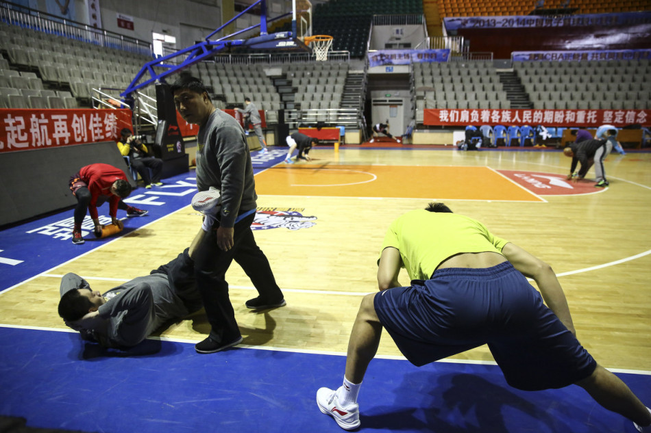 記者甘慧：以24球榮膺中乙金靴的費爾南多能否復制蔣圣龍成功模式