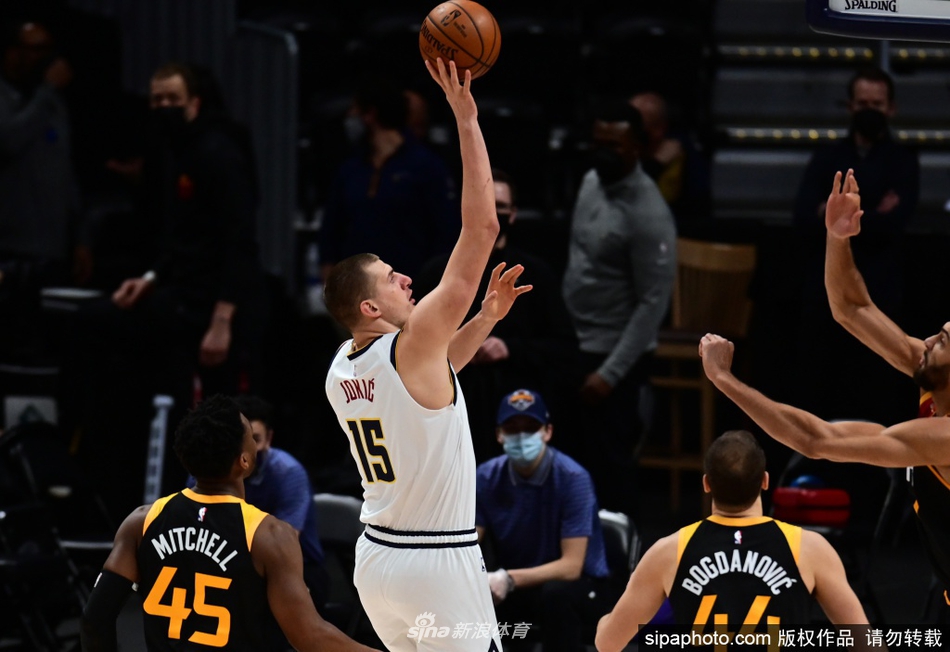 [流言板]活塞本賽季總薪資接近太陽的一半，戰(zhàn)績卻領(lǐng)先太陽2場