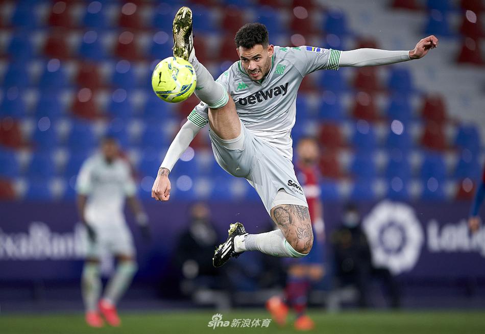 阿利松談薩拉赫：希望有個對利物浦好的結(jié)局 他本意并非不尊重誰