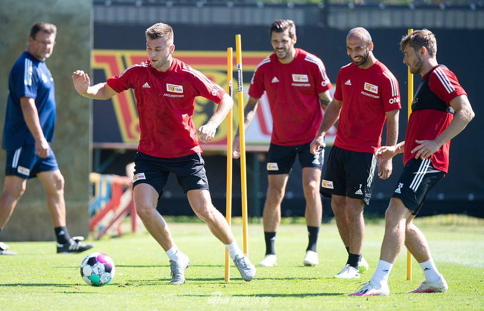 垃圾時間的王！普爾接球命中超遠追身三分