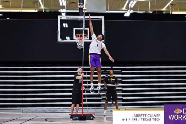 也有競爭力！本賽季約基奇缺戰(zhàn)時，掘金取得2勝3負(fù)的戰(zhàn)績