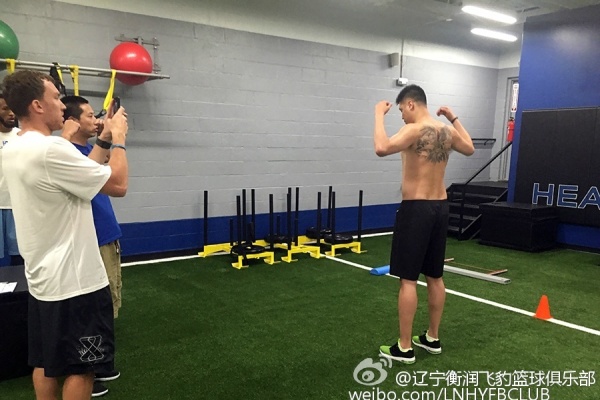 外線手感火熱！熱火上半場三分21中14 命中率比油漆區(qū)還高