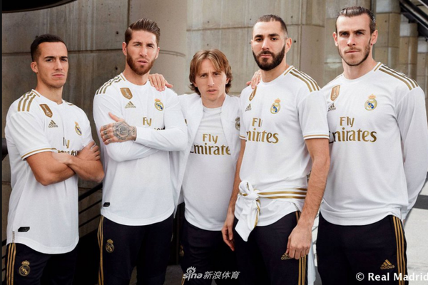 B費在英超已經(jīng)打進65球，葡萄牙球員中僅次于C羅的105球