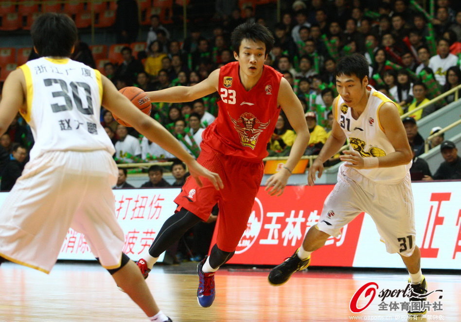 TA：一名英超俱樂部的知名高管因涉嫌性犯罪正在被調查