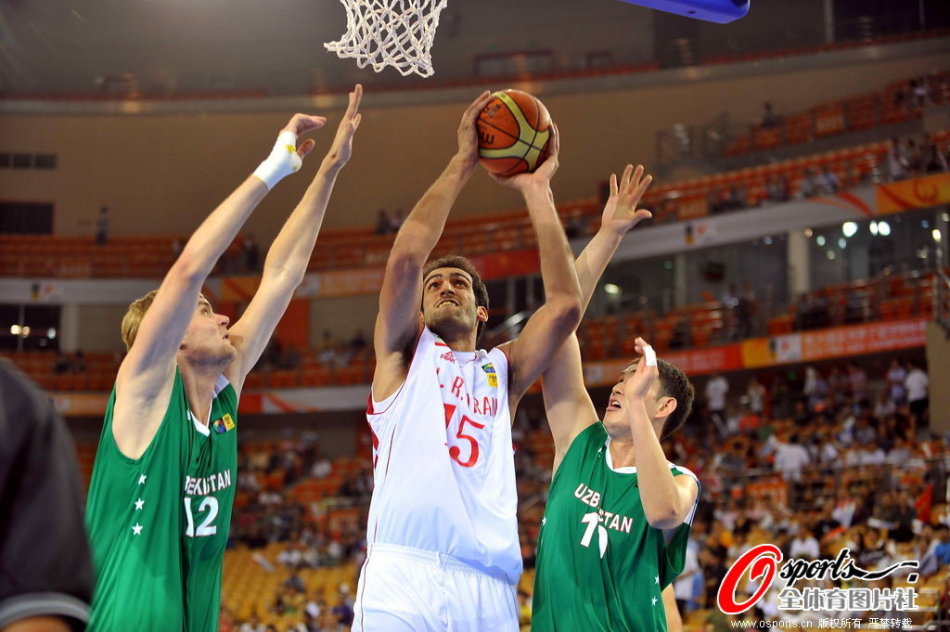 [流言板]要不別穿了？本賽季湖人身穿城市版球衣時，戰(zhàn)績?yōu)?勝7負