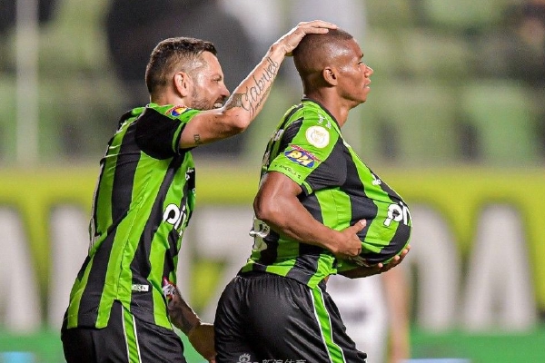 防守多次被針對！克尼佩爾17中4&三分11中3 得到11分8板3助1帽