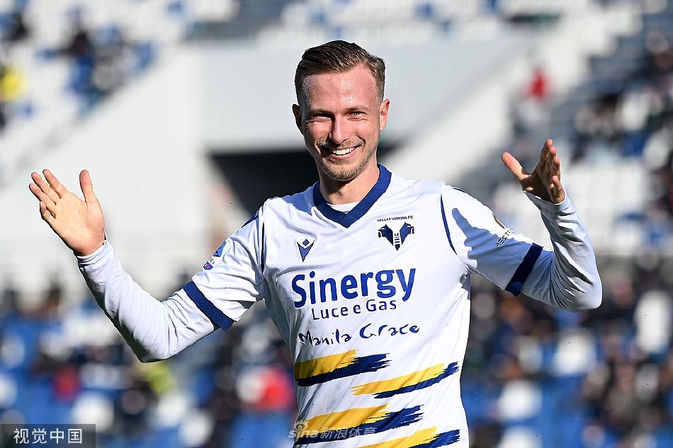 薩烏爾奪得南美解放者杯冠軍，西班牙球員第三人